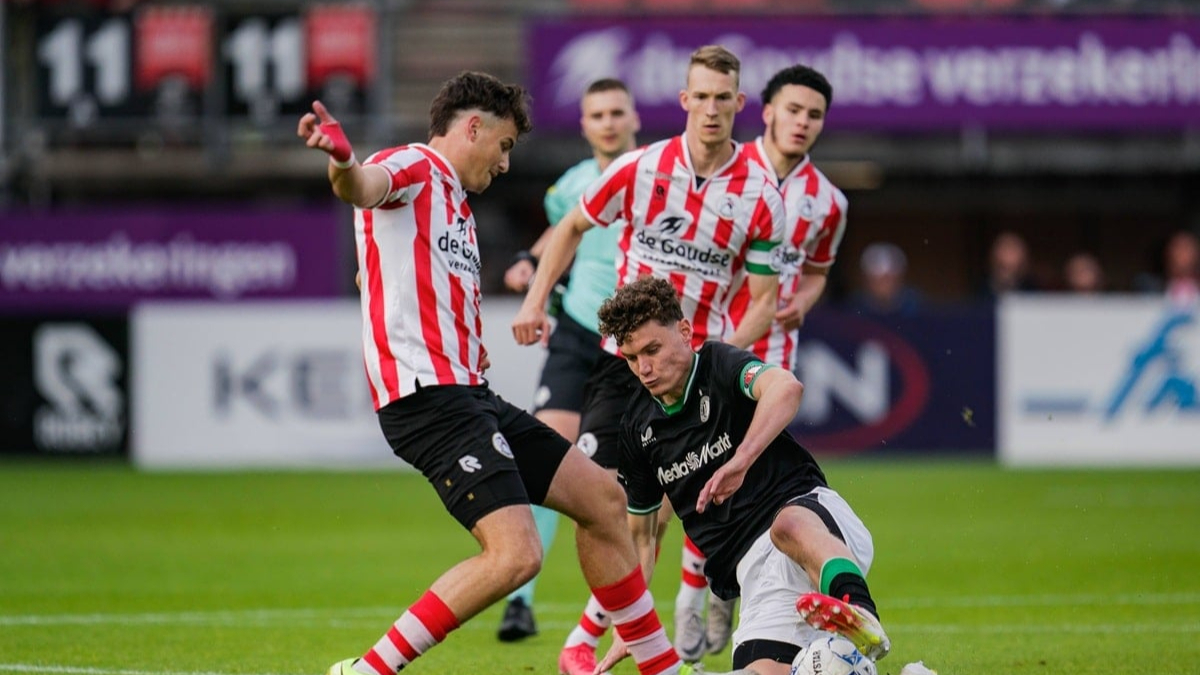 荷甲球员成功转会加盟德甲俱乐部(荷甲各球队关系网) 荷甲球员成功转会加盟德甲俱乐部(荷甲各球队关系网)